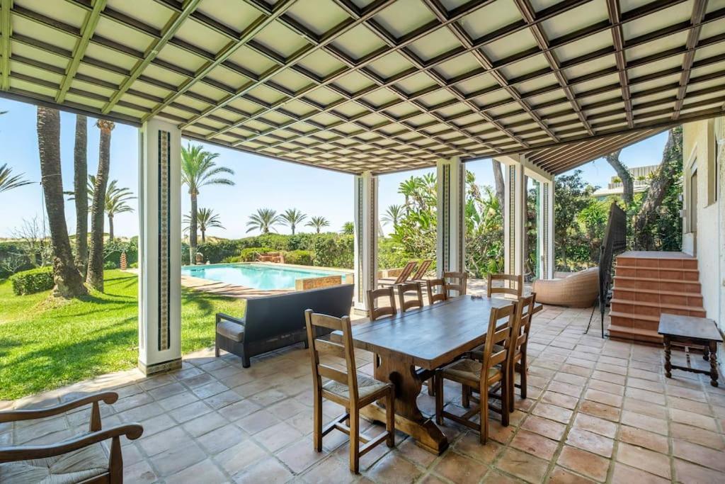 Ferienhaus Beachfront Andalusian Marbella
