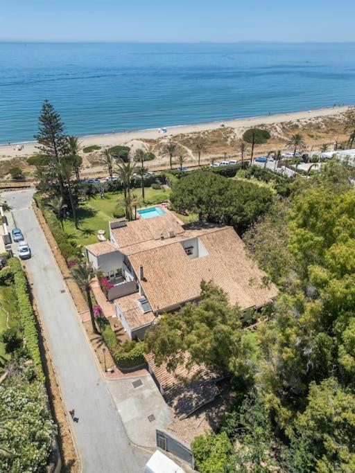 Beachfront Andalusian Holiday home Marbella