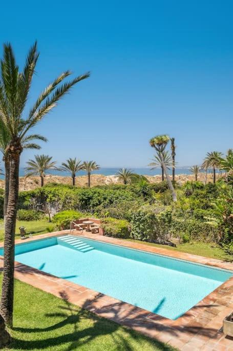 Beachfront Andalusian Holiday home Marbella